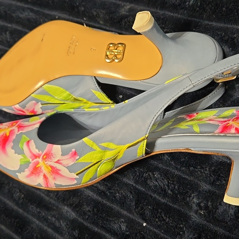 Vero Cuoio Gray Floral Slingback Heels - Picture 5 of 6